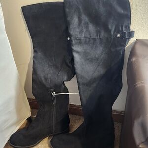 Women's Black Over-the-Knee Suede-Look Boots with Side Zip